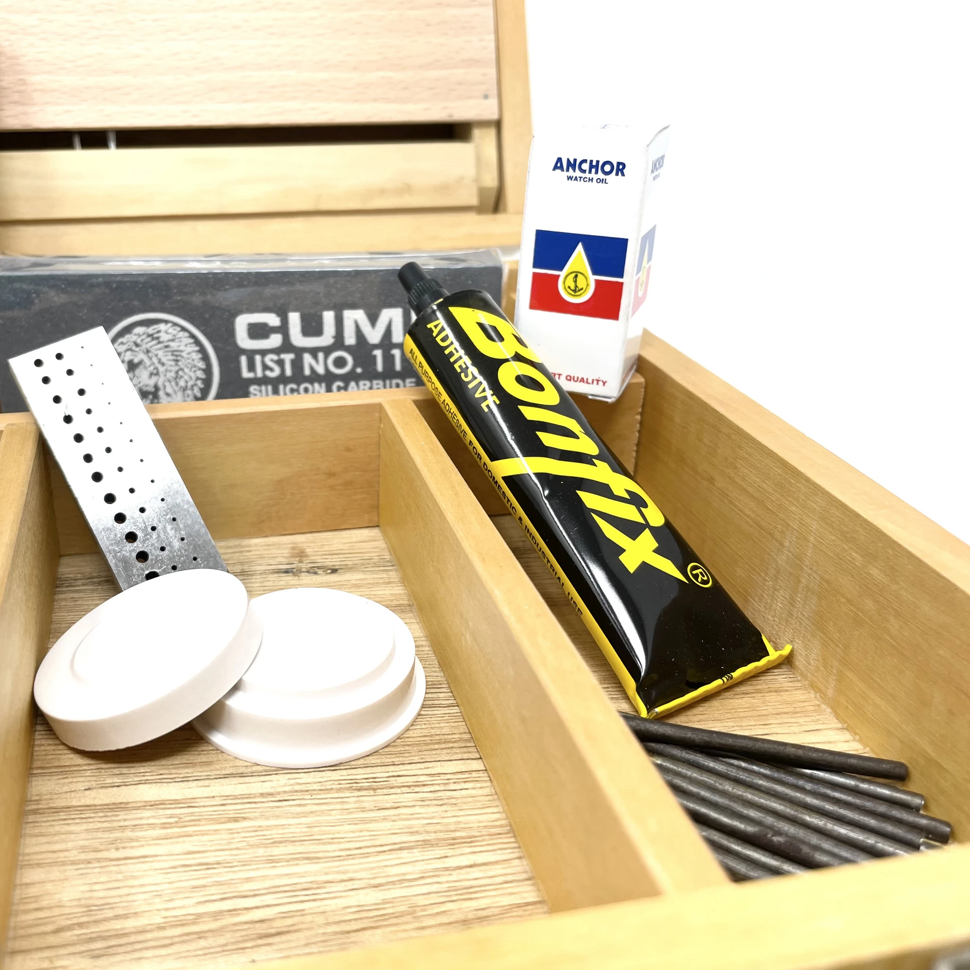 Anchor Beginner Watchmaking Tool Kit In Wooden Box - Image 3